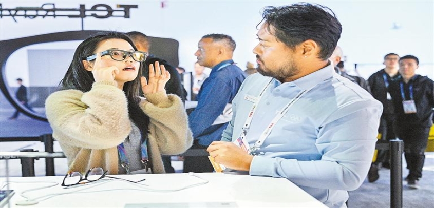 “深圳智造”闪耀国际消费电子展