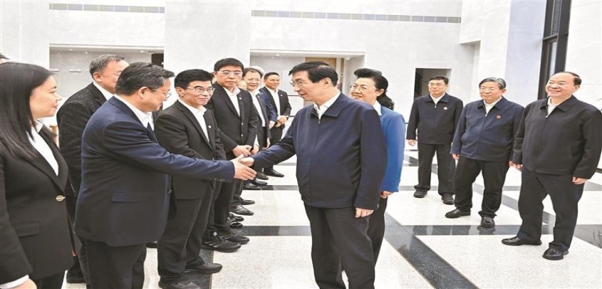 王沪宁在广东调研时强调 深入贯彻落实党的二十届四中全会精神 为推进中国式现代化凝心聚力