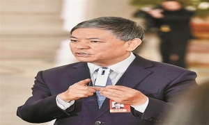 深圳造基因测序芯片亮相“部长通道”