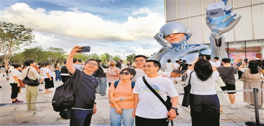 龙舟竞渡聚人气 民俗体验出新意 深圳端午文旅市场人财两旺